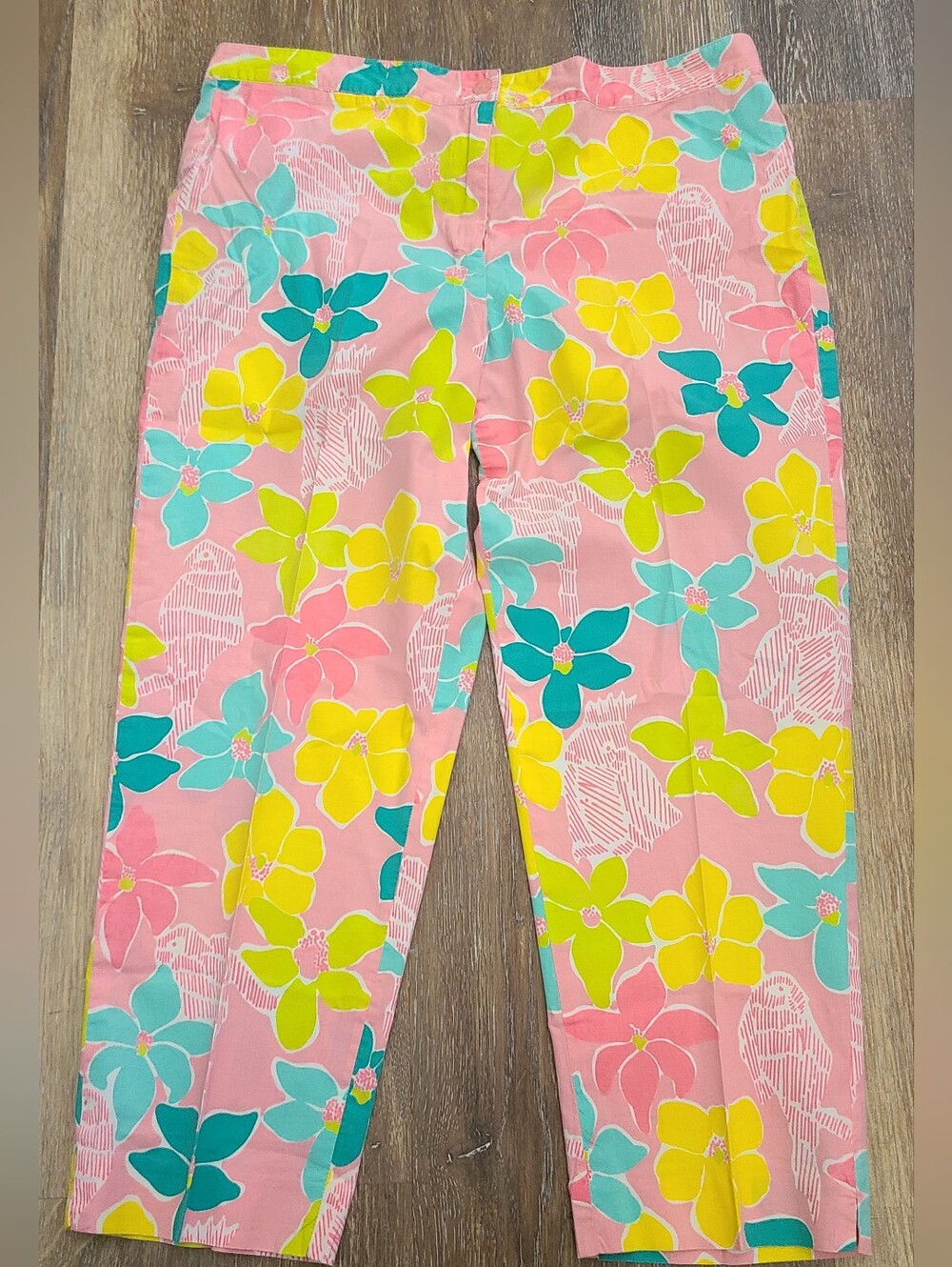 Lilly Pulitzer Vintage Flower Parrot Print Capris Womens Size 14
